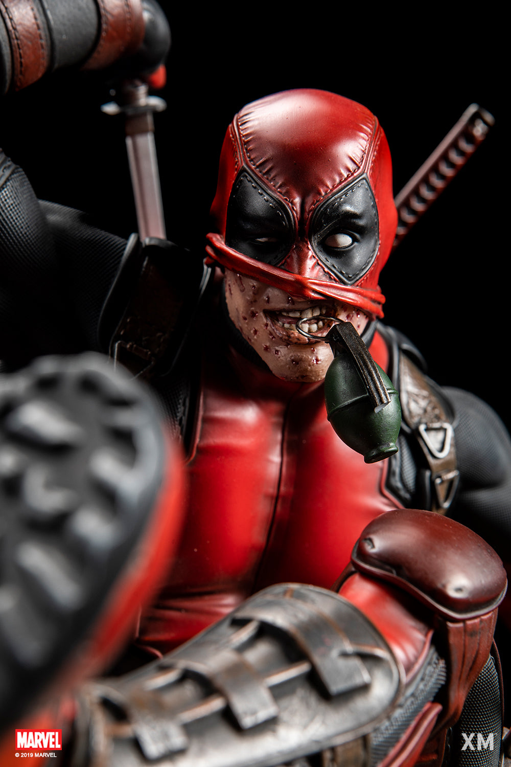 XM Studios Marvel Deadpool Ver B 1/4 Scale Statue